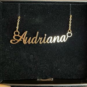 Mint & Lilly Name necklace “Audriana”